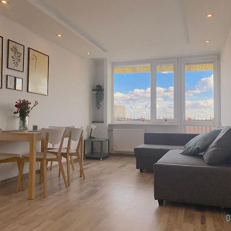 Wave Apartment With Amazing View- 2 Km To Baltic Sea Gdańsk Eksteriør bilde